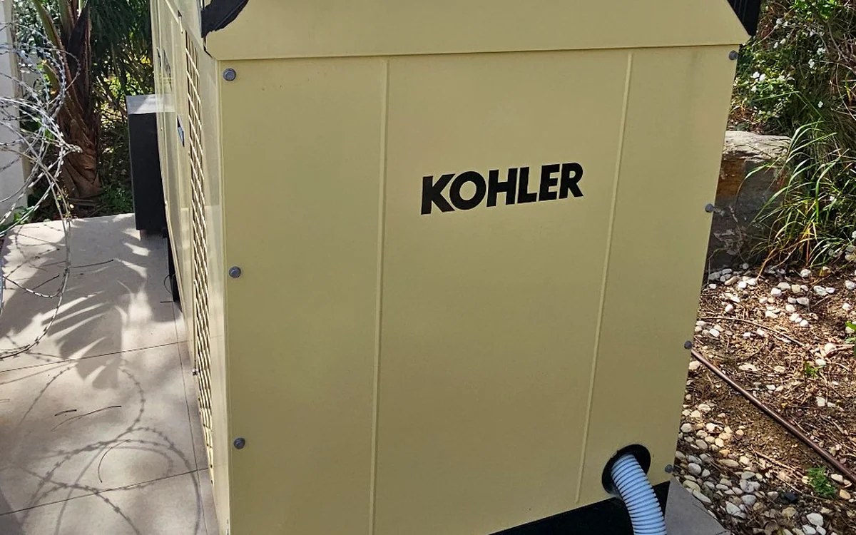 23 kW Kohler backup generator installed at a private villa in Los Flamingos