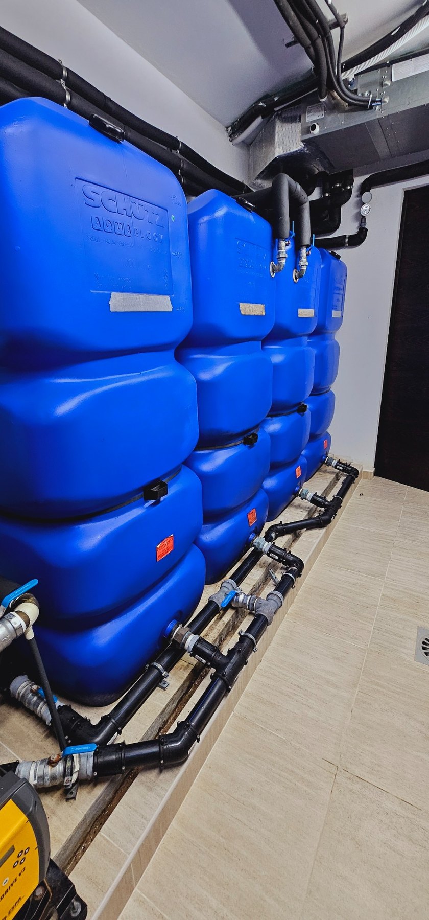 Depósitos reales de reserva de agua de villa para la autonomía hídrica de Smart Water PRO y el Modo Prioridad Vivienda